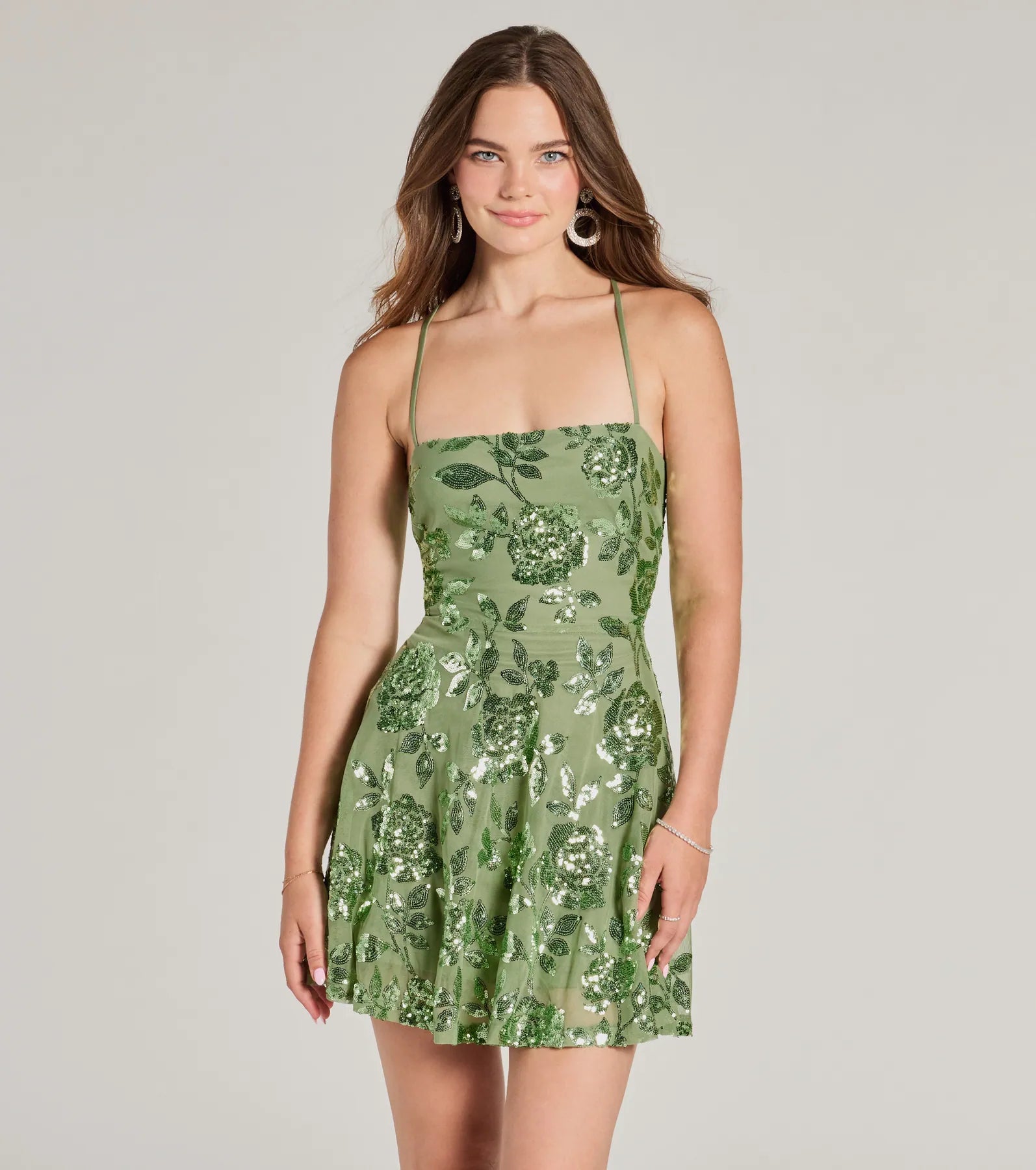 Mini dresses with gathered skirts for a voluminous effect Sparkling Beauty Lace-Up Floral Sequin Skater Dress Mini dresses with gathered skirts for a voluminous effect Sparkling Beauty Lace-Up Floral Sequin Skater Dress