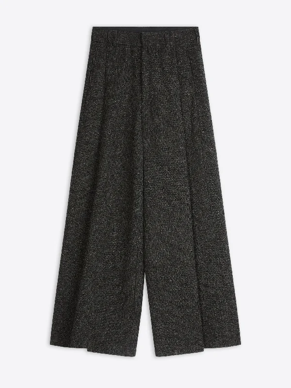 Wide pleated pants