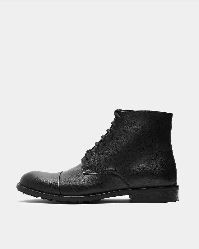 Laced-up Ankle Boots made of vegan corn leather