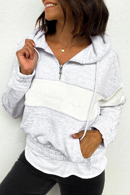 Women's zip - up sweatshirt in pastel blue for a soft and stylish outfit Old School Hoody Snow Marle Women's zip - up sweatshirt in pastel blue for a soft and stylish outfit Old School Hoody Snow Marle