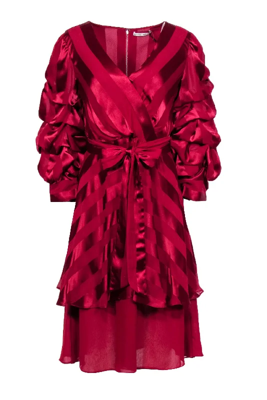 Backless Women Dress for a Sexy and Alluring Look at Evening Events Backless Women Dress for a Sexy and Alluring Look at Evening Events Alice & Olivia - Wine Striped Faux Wrap Dress w/ Gathered Puff Sleeves Sz 10 Backless Women Dress for a Sexy and Alluring Look at Evening Events Backless Women Dress for a Sexy and Alluring Look at Evening Events Alice & Olivia - Wine Striped Faux Wrap Dress w/ Gathered Puff Sleeves Sz 10