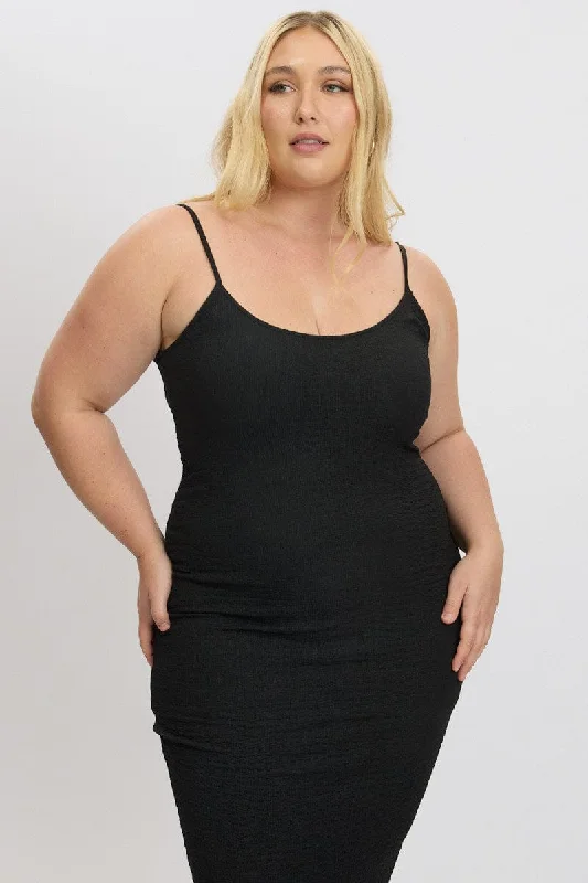 Plus - size bodycon dress for a flattering fit Black Bubble Texture Strappy Bodycon Scoop Neck Dress Plus - size bodycon dress for a flattering fit Black Bubble Texture Strappy Bodycon Scoop Neck Dress